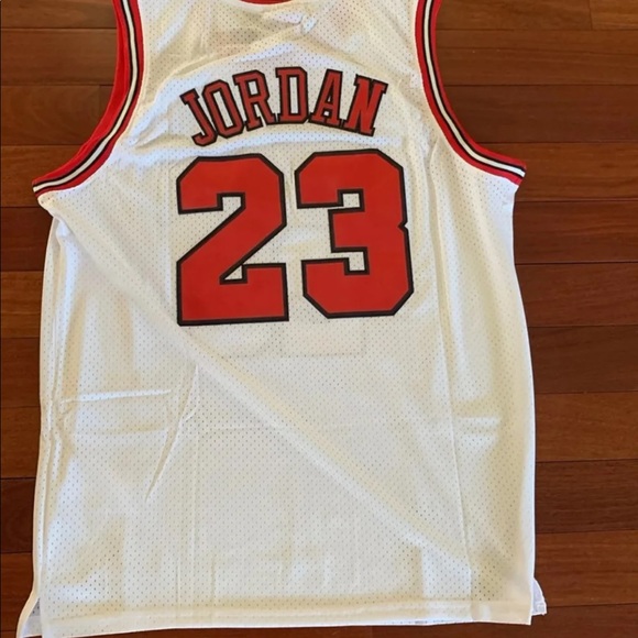 Michael Jordan Mitchell and Bess authentic jersey - Picture 2 of 3